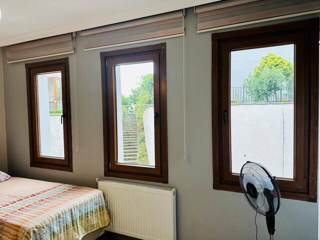 فيلا مميزة باطلالة ساحرة gallery image 2