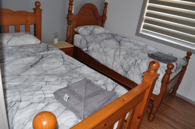 2 x jednolôžko - najvyššie poschodie