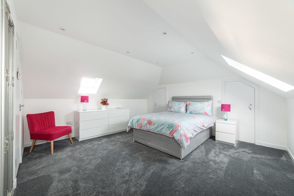 Upstairs bedroom