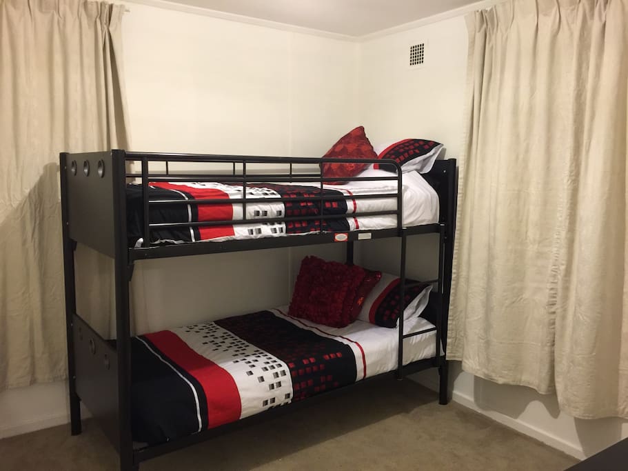 Bedroom 3 with Single Bunks