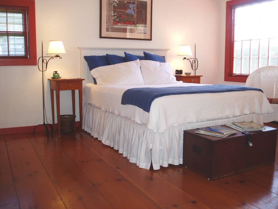 Queen bed