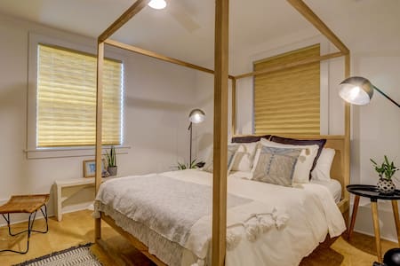 Lumina by the Sea Retreat