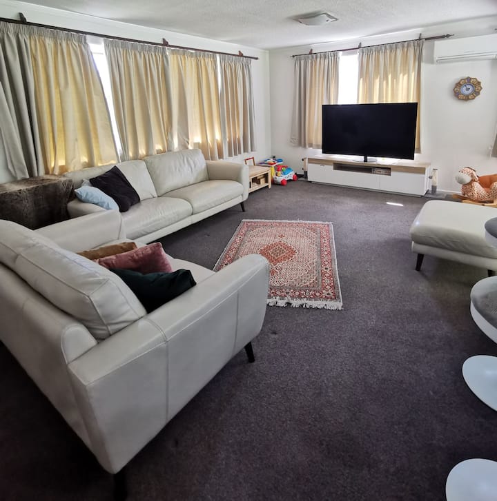 A sunny family house! Houses for Rent in Wellington, Wellington, New