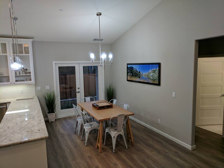 Dining area (seats up to 8 - extra chairs available)