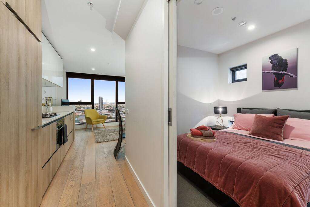 Room No Two