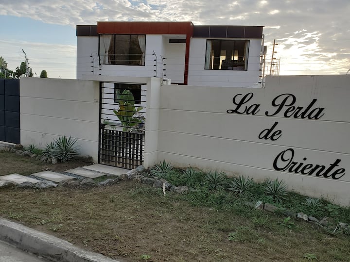 La Perla de Oriente *Villa, Beach & Garage* - Villas for Rent in Canoa,  Manabí, Ecuador