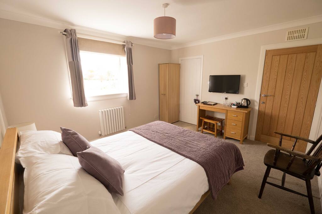 Tanera Room 2
