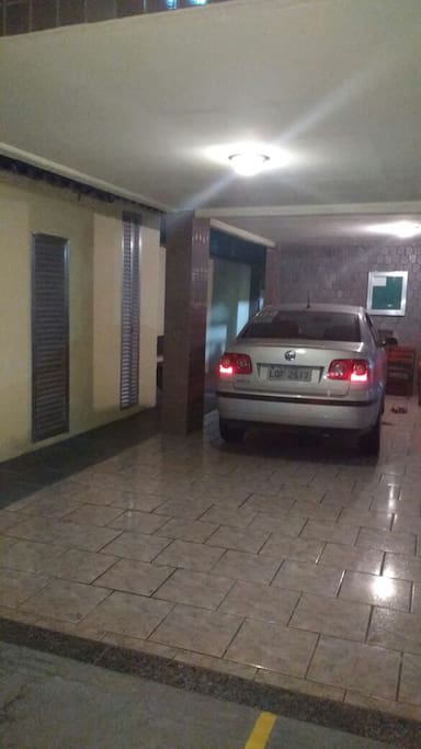 Garagem para até um veículo/apartamento