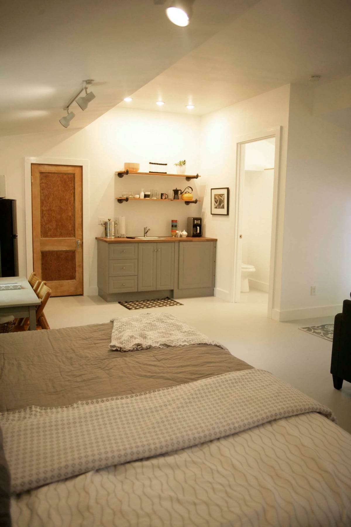 Hyde Park Gallery Getaway