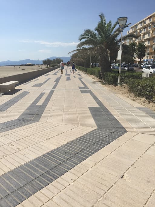Promenade front de mer