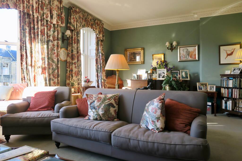 The Drawing Room - 1st Floor