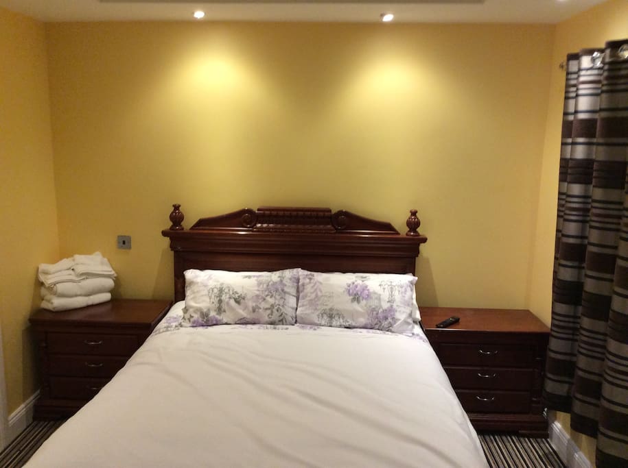 King size bed