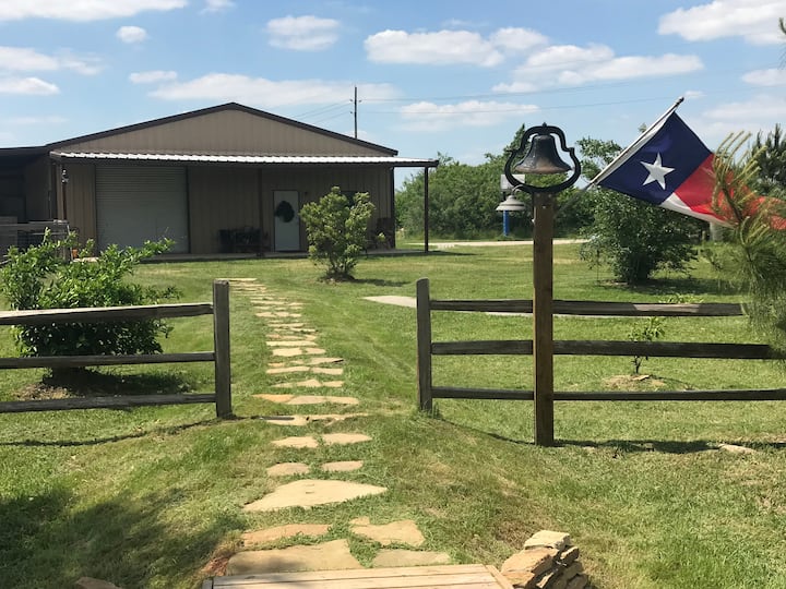 Magnolia Texas Ranch Stay Guesthouses for Rent in Magnolia, Texas