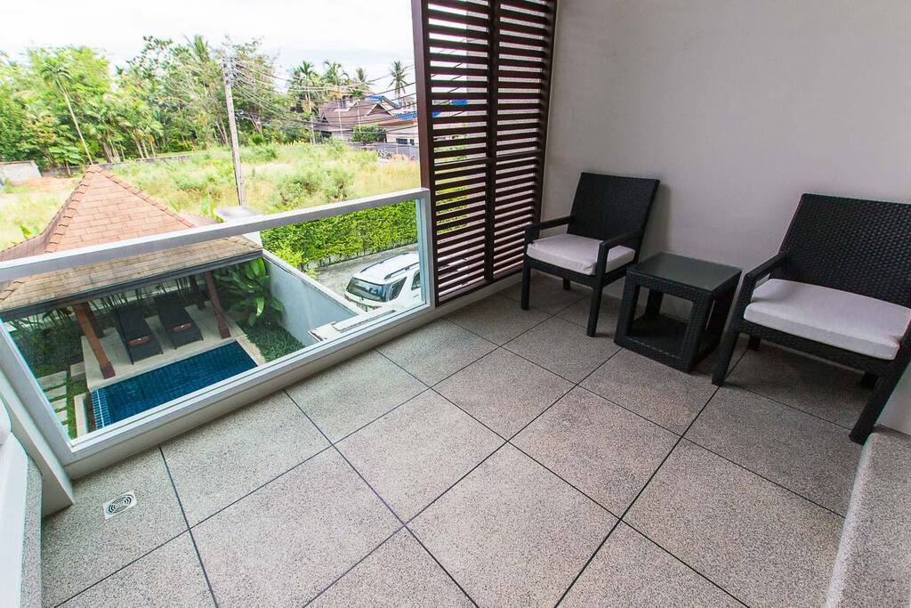 An Oxygen Style duplex with a private pool and garden.