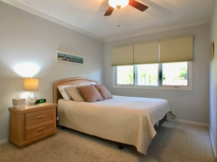 Спалня на 1 - ви етаж