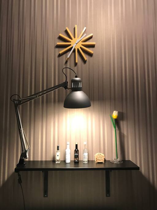 餐桌客厅
Dining table at the living room