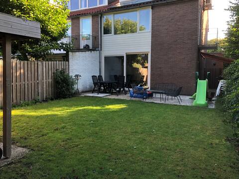 Family friendly house near Amsterdam and the beach