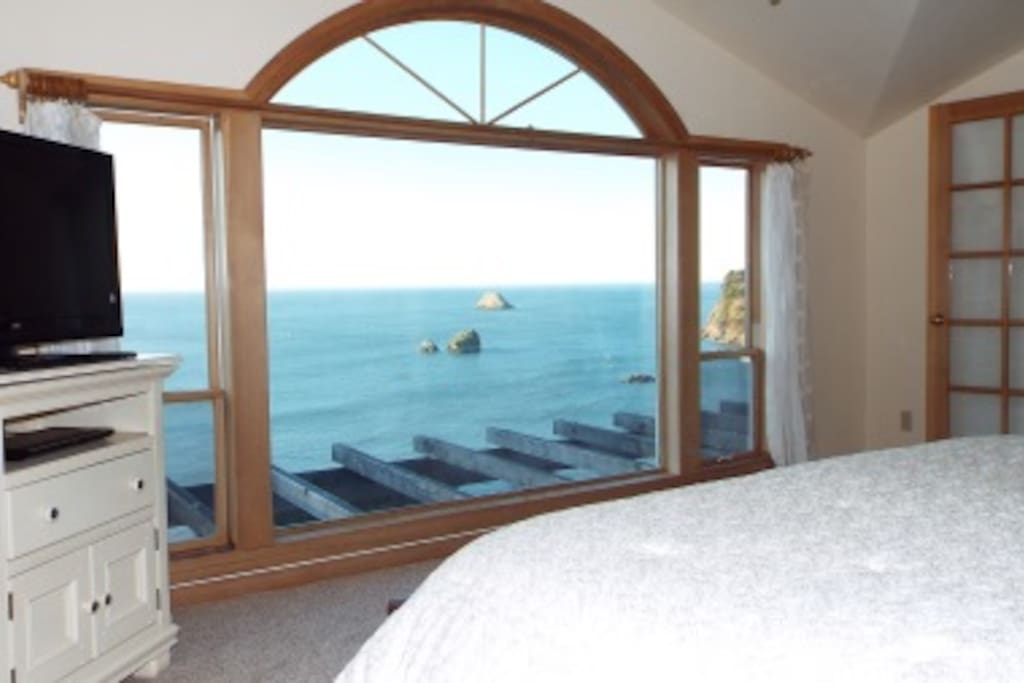 Beautiful Master Bedroom Ocean Views