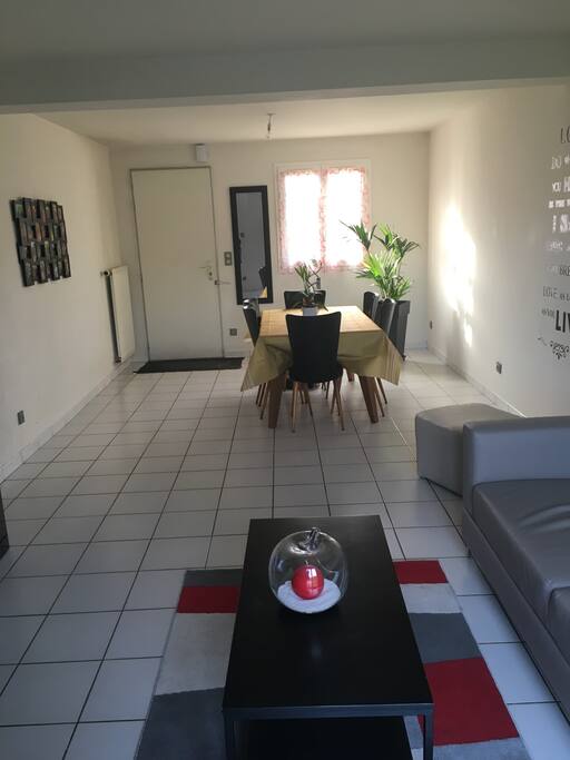 Salon/ salle à manger