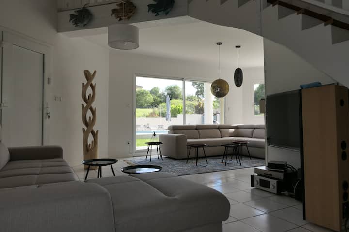 La sala de dos partes