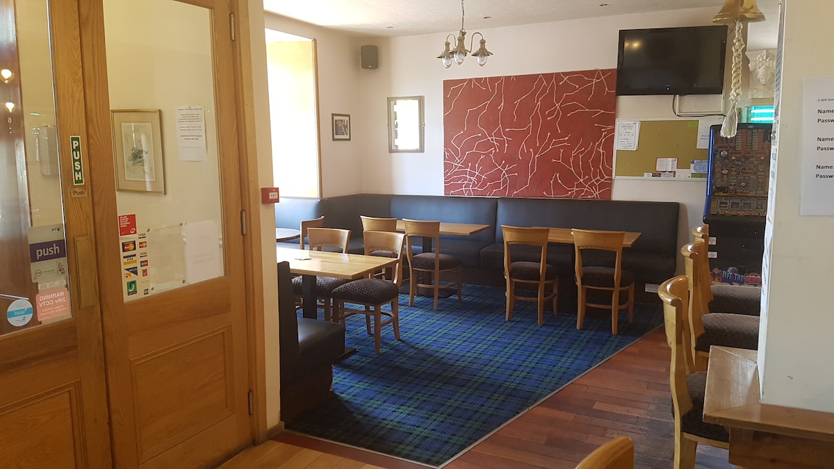Townhouse Dumfries Room 1 Accommodation Double Rm