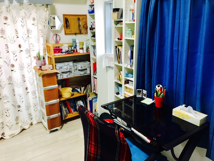 Desk and chair to work
