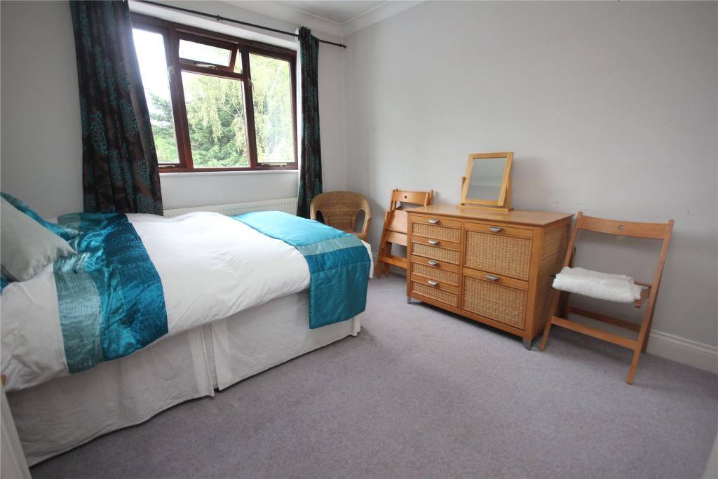 guest bedroom