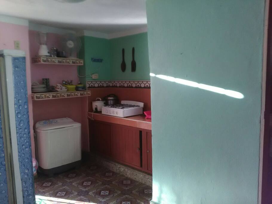 cocina si quieres cocinar o hago la comida.