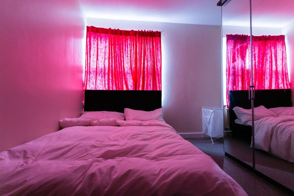 ROOM 4
