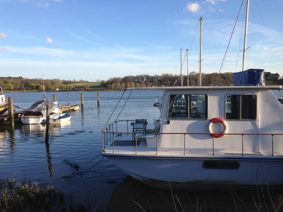 Unique Houseboat, River Deben. Boats for Rent in Woodbridge, Suffolk