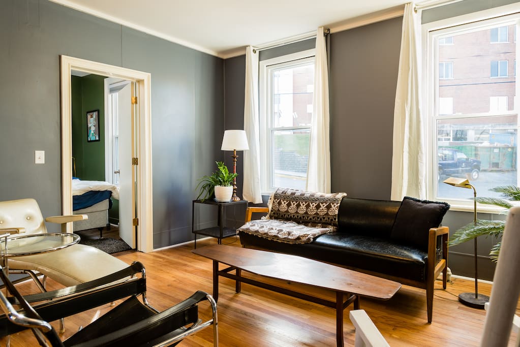 Modern Hudson Vacation Apartment Apartments for Rent in Hudson, New