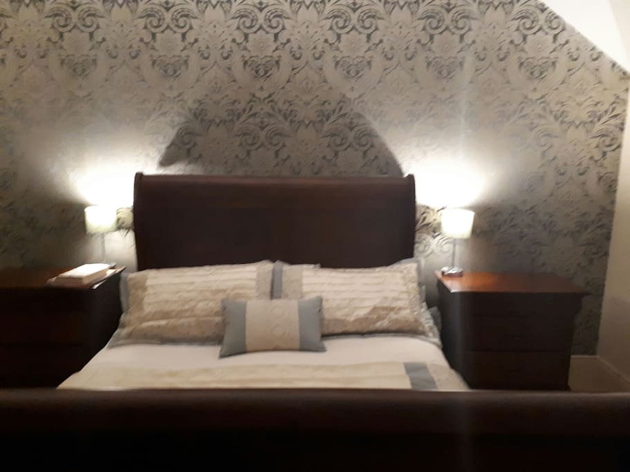 Kingsize bedroom with lovley furnishings & beautiful decor .
