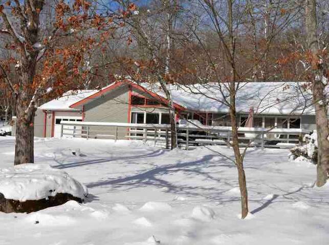 Airbnb Bushkill Vacation Rentals Places To Stay