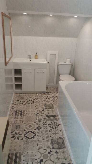 Upstairs bathroom