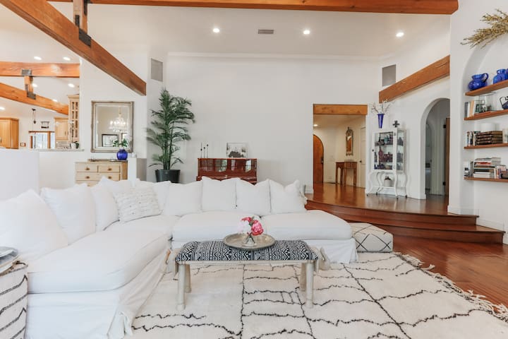 Exquisite Malibu Paradise