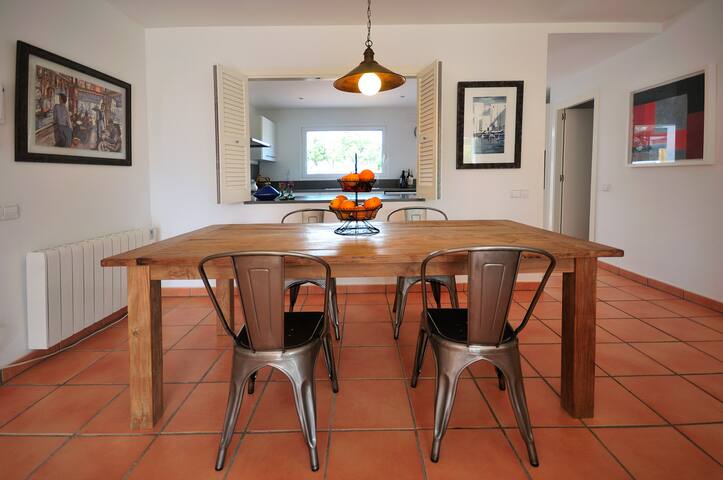 Charming house by the sea Cadaqués gallery image 4