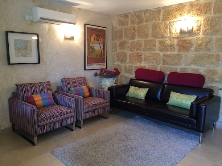 Mediterranean Stone Cottage - Israel