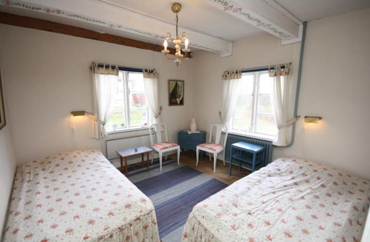 Schlafzimmer 1, zwei Betten