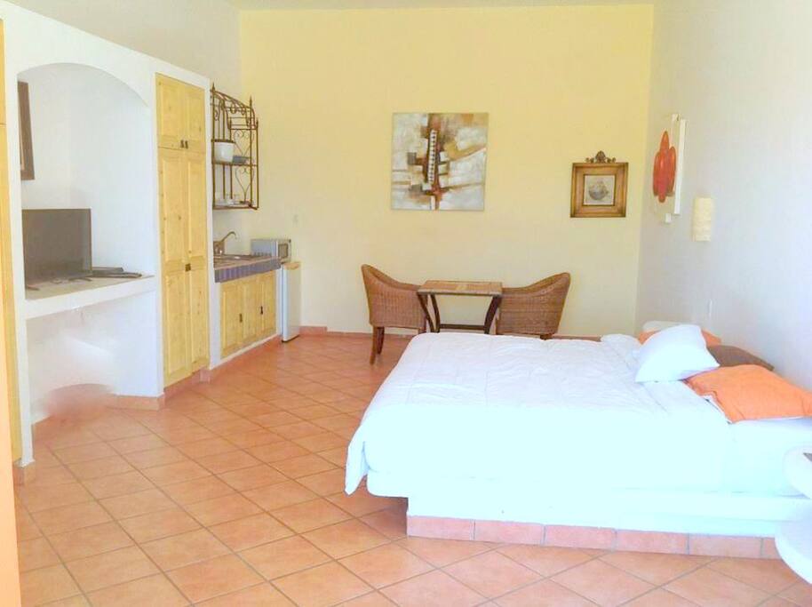 BIG studio w/ kitchen for 2 people
with LED TV 43 inches and bluray disc
