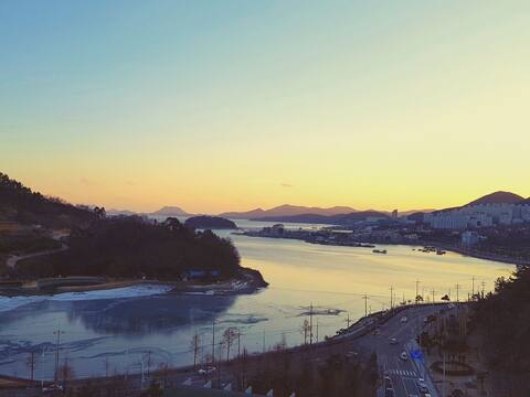 여수밤바다와 야경이 환상적인 낭만의 공간~꿈꾸는 집