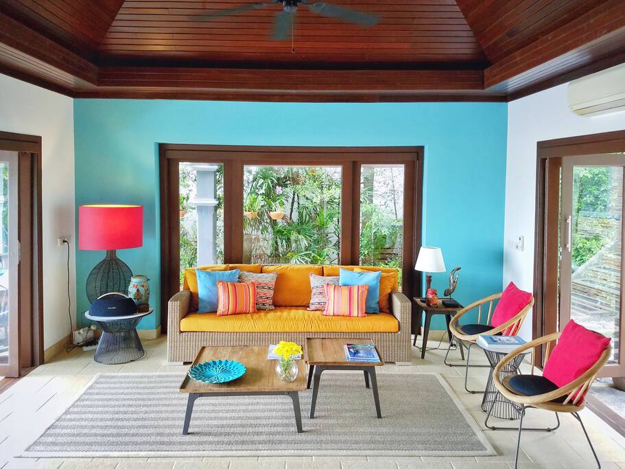 Spacious hip living room made for accommodating your family or friends during the evening talks while listening to the calming sound of the sea. The room is equipped with Harman/Kardon sound speaker that you can easily connect your phone to via Bluetooth.