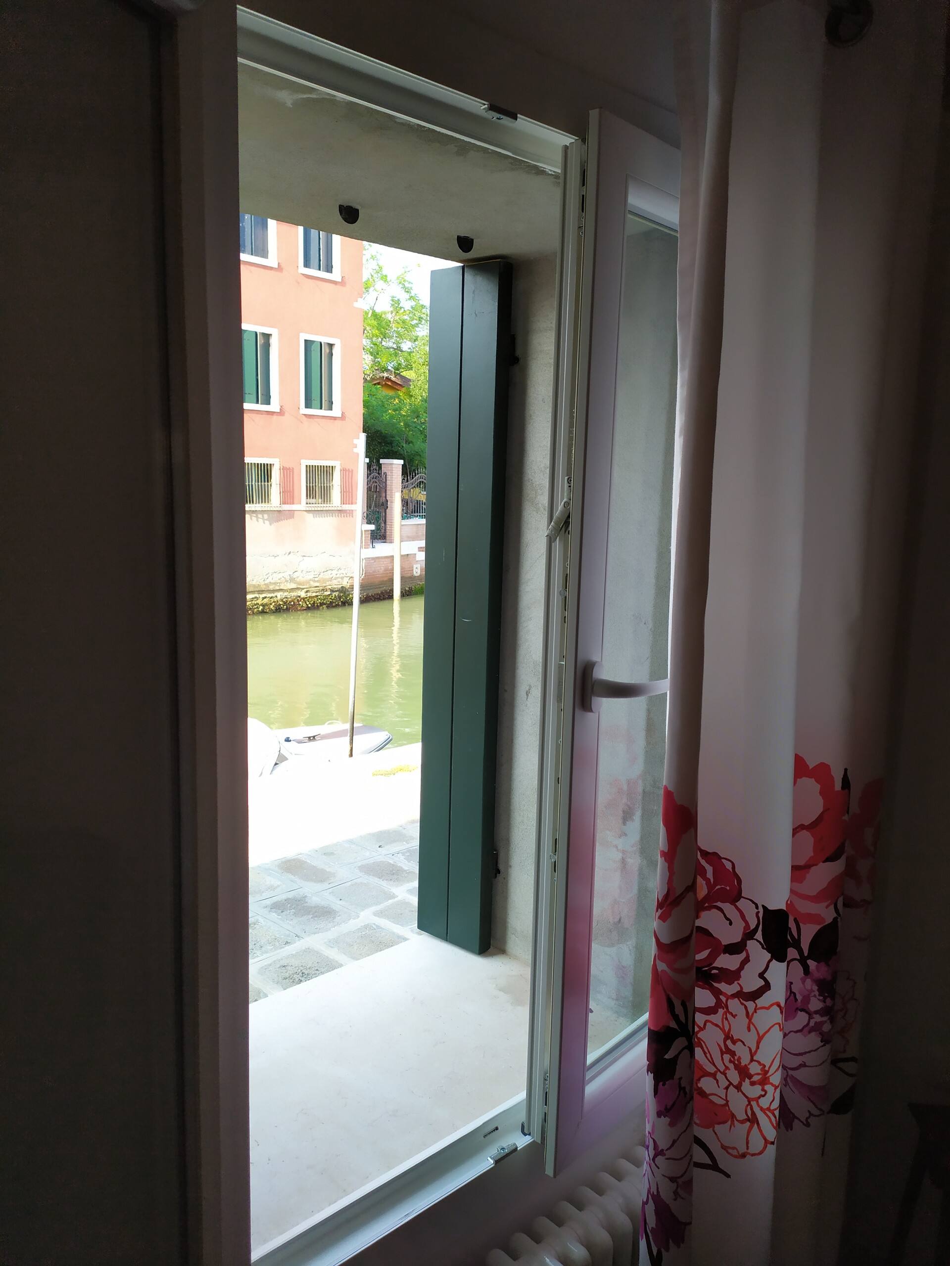 Garden in the Venice Murano lagoon — photo 4