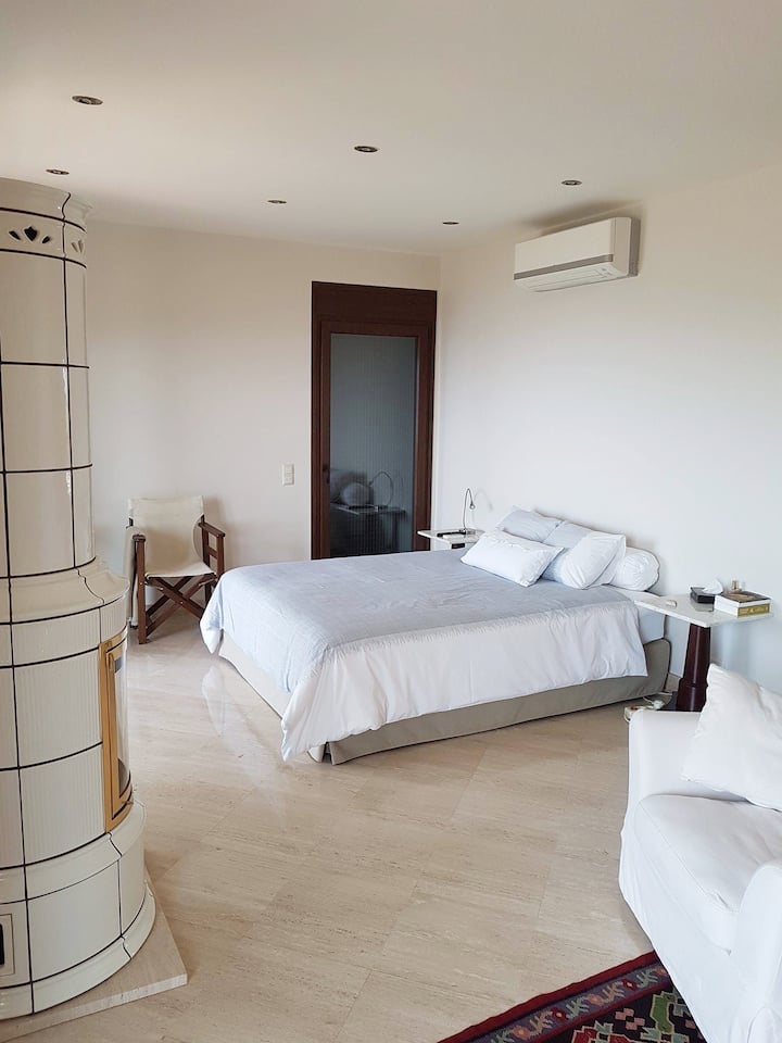 Მთავარი საძინებელი 1