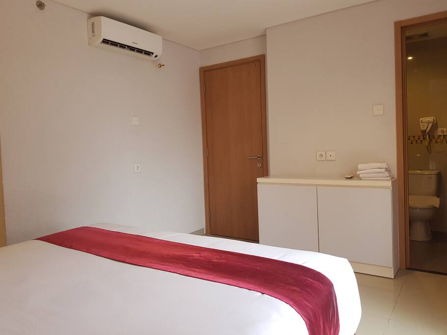 Second bedroom