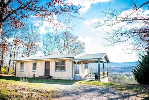 Vista Grande, beautiful views, WiFi / pet friendly