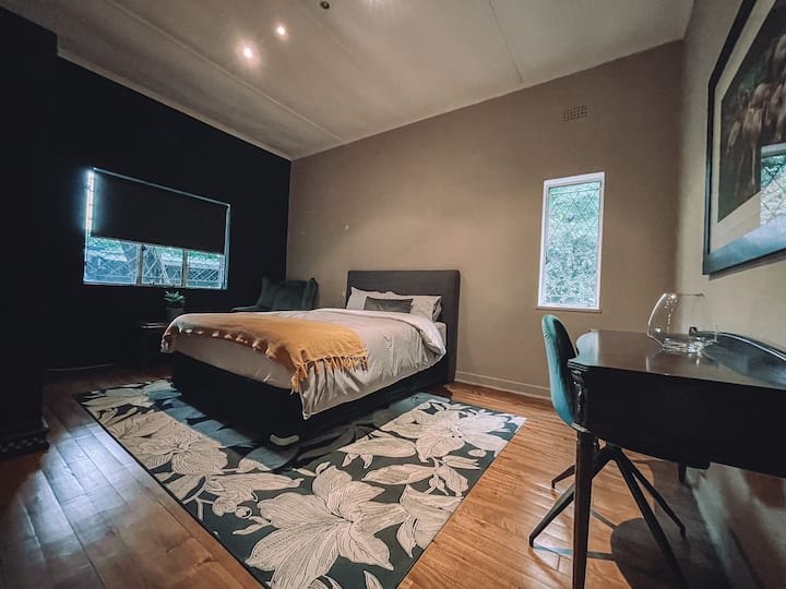 Სასტუმრო საწოლი ოთახი