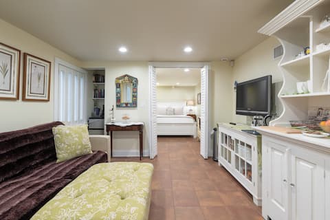 The Inkling -Studio Guesthouse Downtown 2 beds