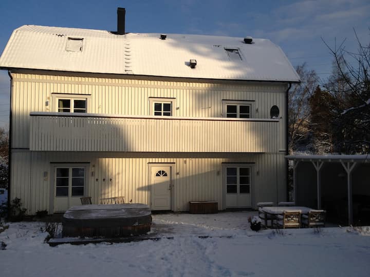 Tasteful Residence, 10min From City - Solna