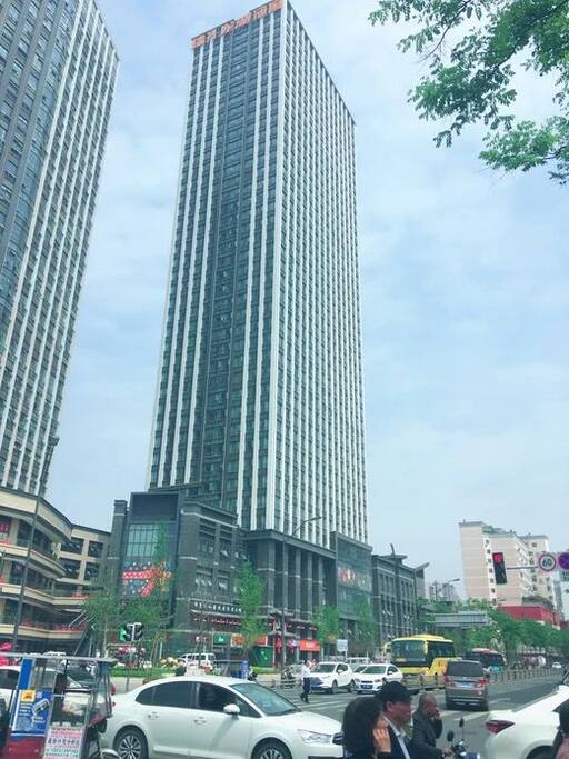 房间楼盘外景