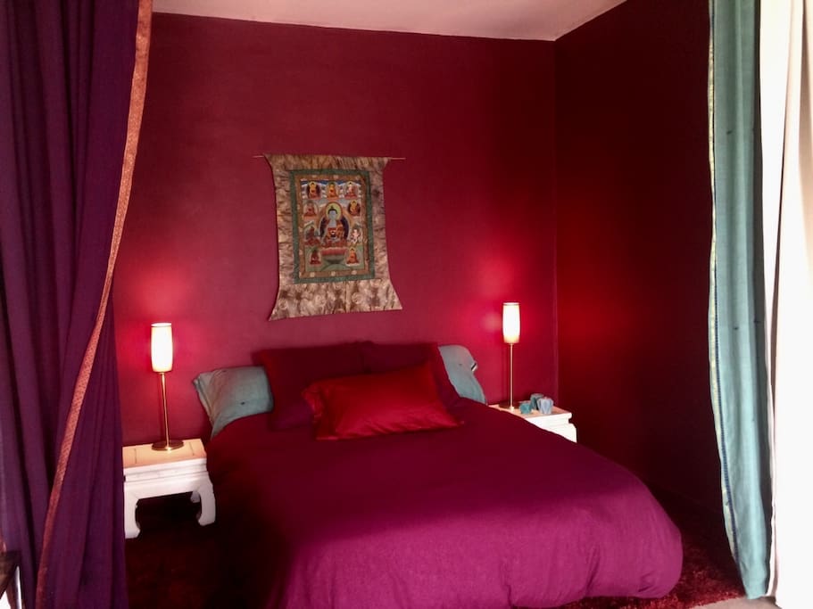 Alcove bedroom
